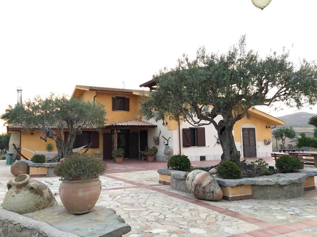 SantʼAngelo Muxaro Agriturismo Tenuta San Giovanni Casale Leto מראה חיצוני תמונה